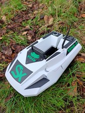 Viper bait boat with gps - sx,