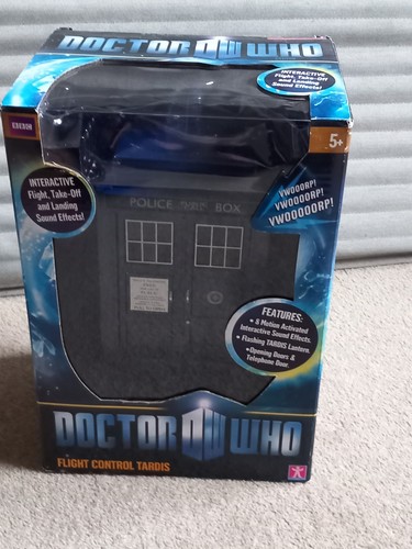Doctor who tardis 2009 - doctor,