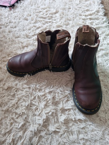 Doc martin brown - martin, zip
