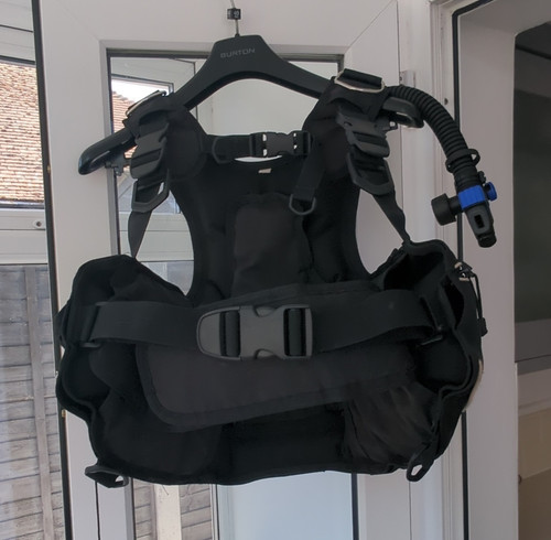 Scuba diving buoyancy - scuba,