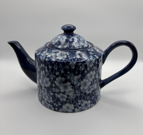 Blue white floral teapot - blue, with