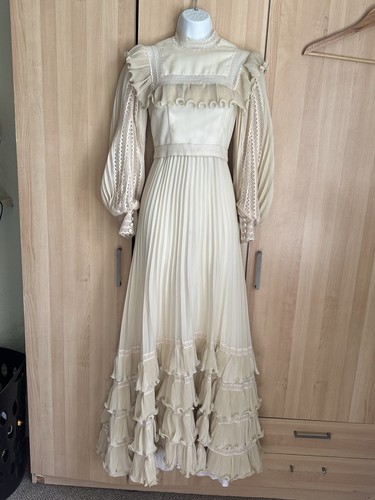 Vintage italian wedding dress - italian,