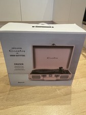 LIMITED EDITION CROSLEY CRUISER / URBAN OUTFITTERS RECORD VINYL PLAYER BABY PINK