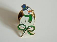 MacMillan Cancer Relief pin