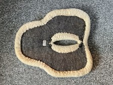 Beval Saddlery Wool Felt Sheepskin Therapeutic Half Pad With Wither Relief, L