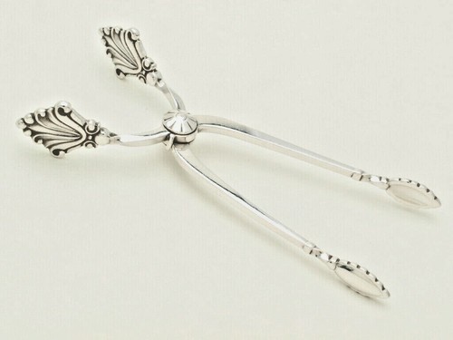 Acanthus georg jensen - by,