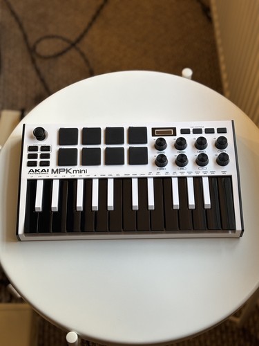 Akai mpk mini mk3 - mini,