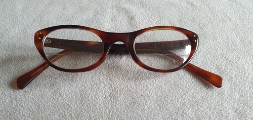 American optical vintage cat - american,