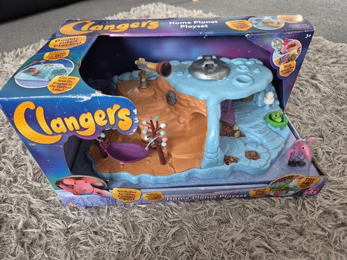 Clangers home planet playset - home,