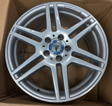 1x GENUINE MERCEDES E CLASS COUPE AMG 18" REAR ALLOY WHEEL A2074011402