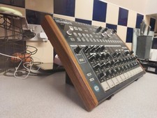 Arturia DrumBrute / Impact / MiniBrute2S 45° Wedge Desktop Studio Stand