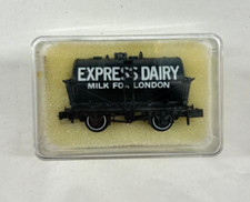 PECO Wagons - NR-P168 Express Dairy Tank Wagon Black - N Gauge Boxed