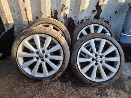 Jaguar alloy wheel - jaguar, x4
