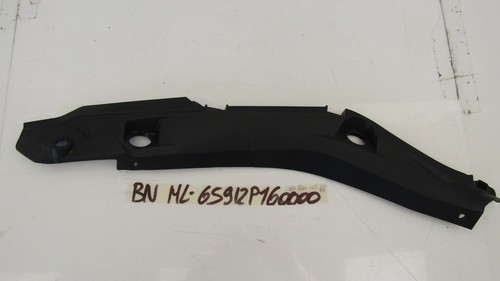 Lower panel right tail - ,