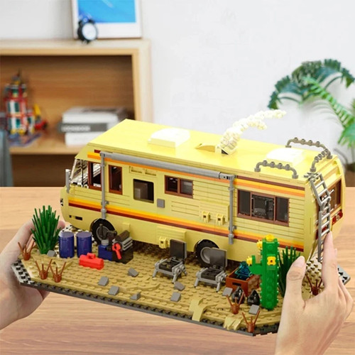 Breaking bad camper bus - breaking,