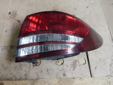 GENUINE 2002-2005 TOYOTA PREVIA  REAR BODY LIGHT DRIVER SIDE RIGHT OSR