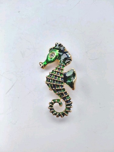 Vintage sea horse - cute, green