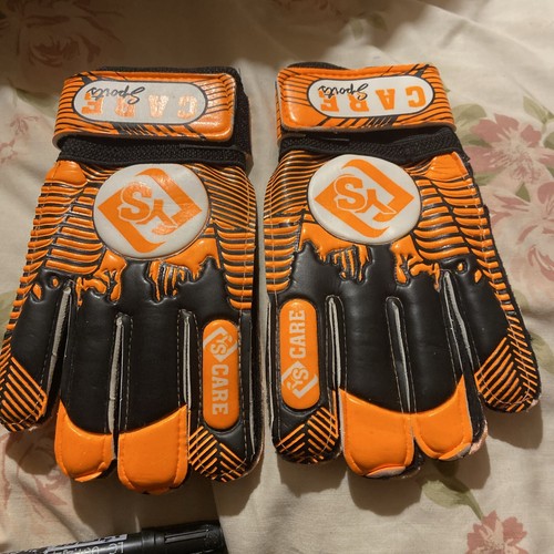 Goalkeeper gloves sizes 6 - goalkeeper,