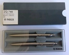 Collectable Parker Stainless Steel Pen & Pencil Set - Boxed (FO)