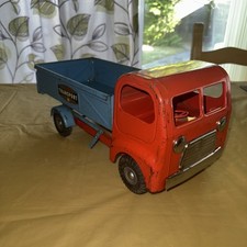 Bb69- Vintage 1960s Triang Series 300 Red/Blue Transport Tipper Truck