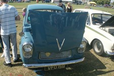 Photo A3 View of a Ford 100e