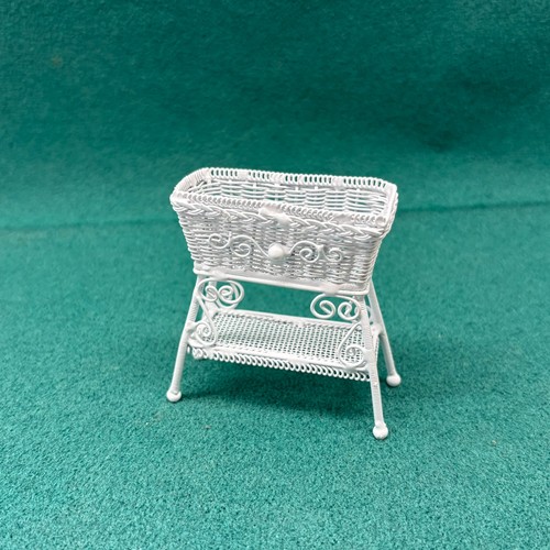 12th scale dolls - scale, house