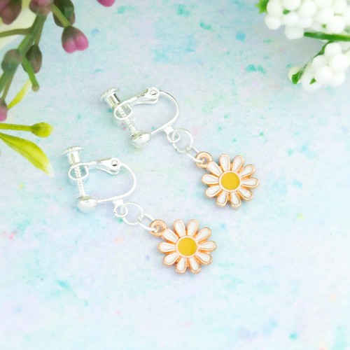 Flower girl clip - girl, on