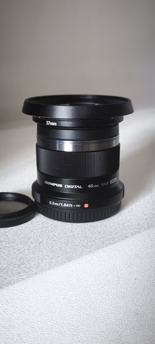 Olympus micro four thirds 45mm - four,