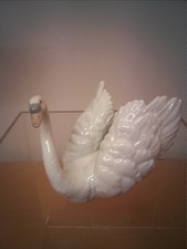Lladro White Swan With Wings Spread 6175 EXC