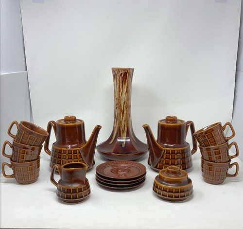 Melba ware tea set - tea, brown