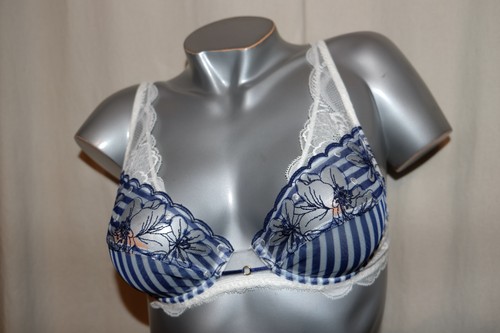Lise charmel cleavage - lise, triangle
