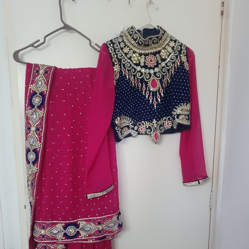 Indian saree heavy - saree,