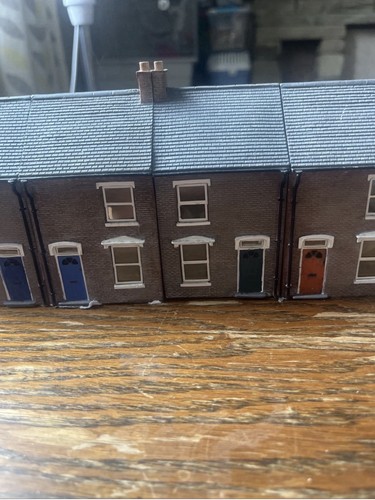 Hornby terraced houses - 3,