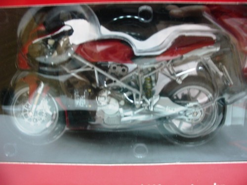 Wow extremely rare ducati 999 - extremely,