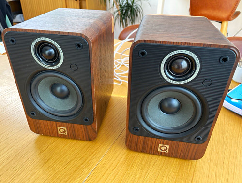 Acoustics 2010i bookshelf - acoustics,