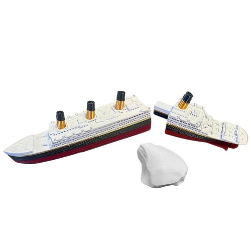 Titanic bath toy - toy, breaks