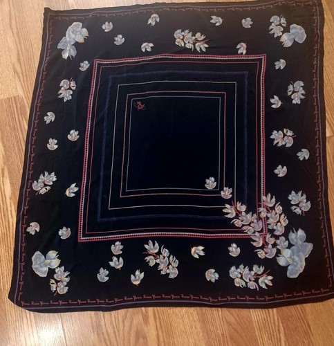 Vintage silk scarfs 34 - silk, 32"
