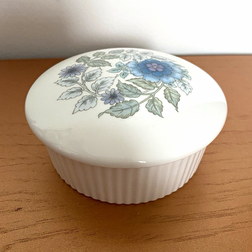 Wedgwood clementine bone china - bone,