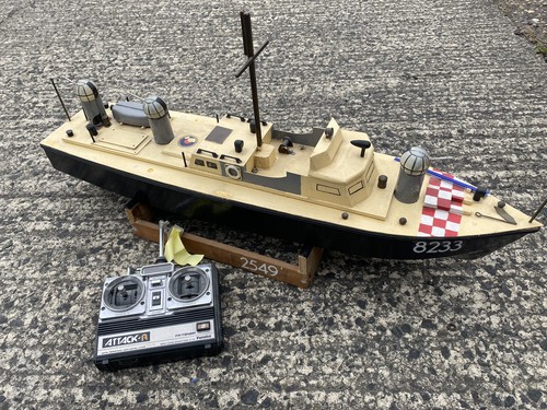 Vintage patrol boat model - rc,