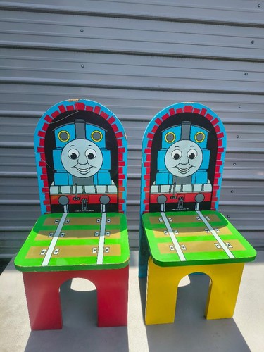 Thomas the tank wooden - tank, chairs