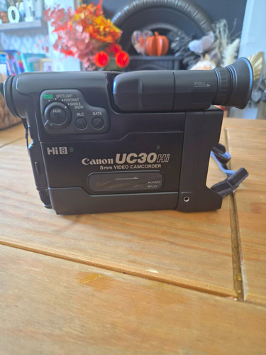 Canon uc30hi handheld hi8 - handheld,
