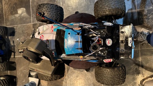 Traxxas revo nitro - 3.3,
