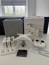DJI PHANTOM 4 PRO V2 + 3 EXTRA