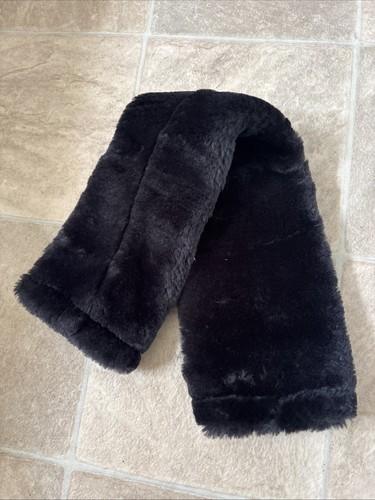 Arma fluffy girth sleeve - fluffy,