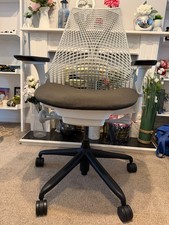 Herman Miller Sayl Office