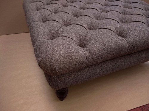 Square chesterfield buttoned - chesterfield,