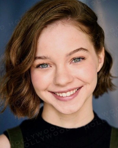 Emma myers photo 8x10 - emma, glossy