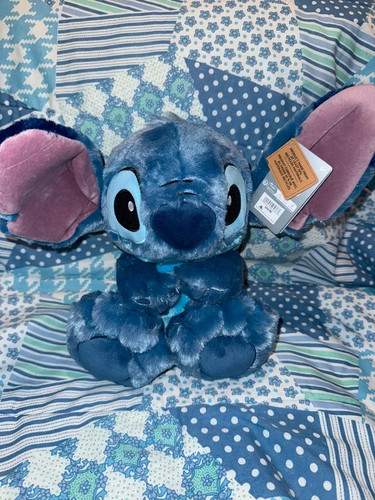 Stitch big feet plush - big,