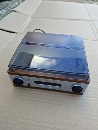Derens retro turntable - turntable, radio