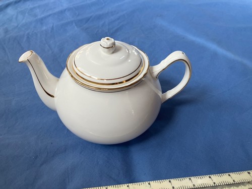 Gorgeous new unused duchess - gorgeous,